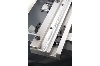 Square Front Scale And Positioning Device